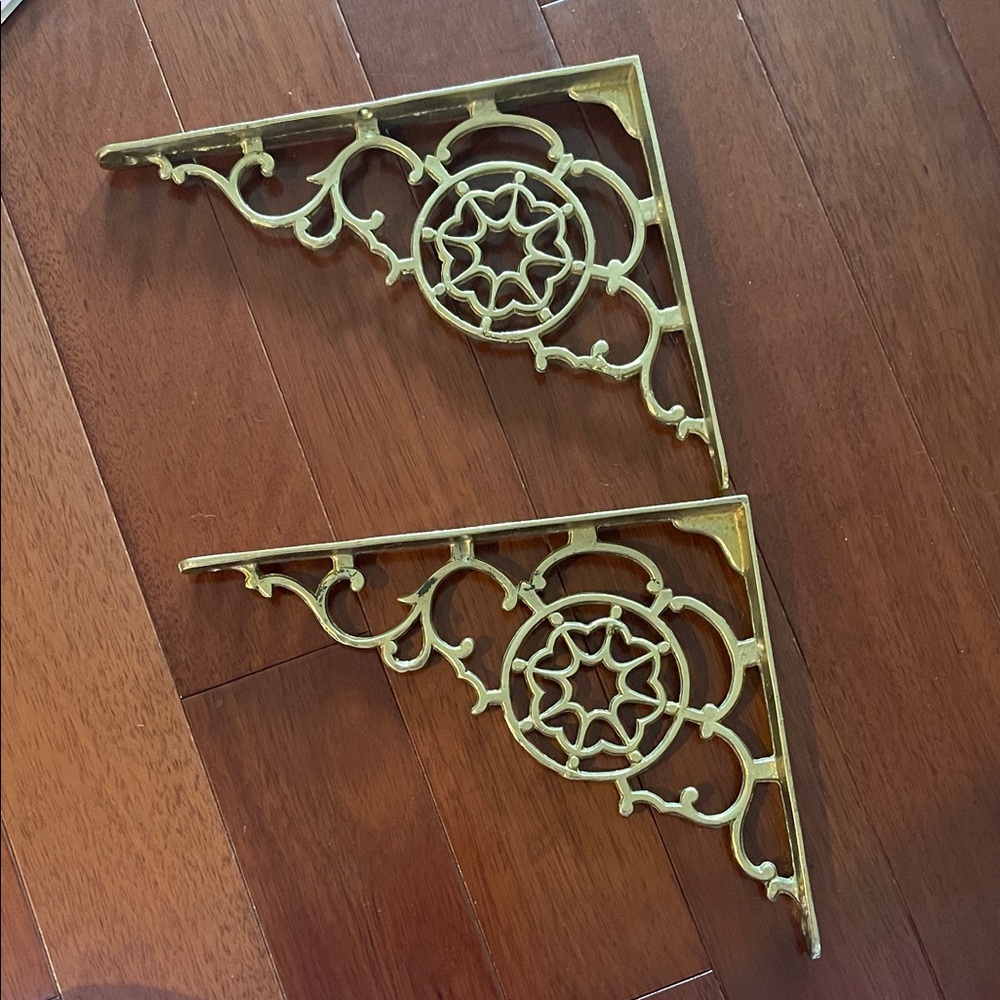 Brass Decorative Wall Bracket (1 only)
